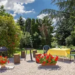 Auf Grossem Gartengrundstueck By Interhome * 체르젝토마