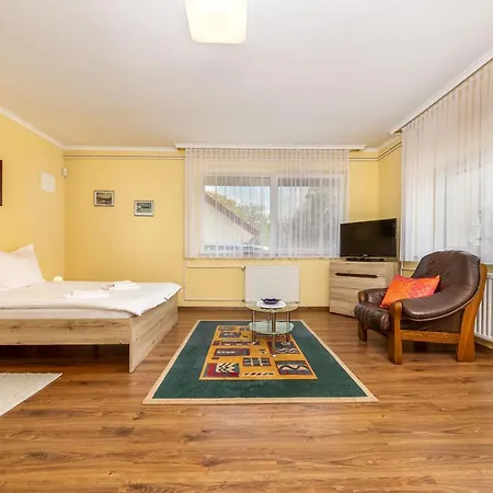 Auf Grossem Gartengrundstueck By Interhome