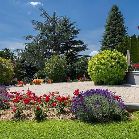 Auf Grossem Gartengrundstueck By Interhome Apartment *