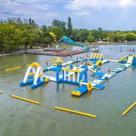 Apartament Auf Grossem Gartengrundstueck By Interhome *