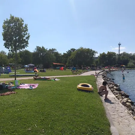 Apartament Auf Grossem Gartengrundstueck By Interhome *