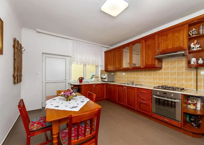 Auf Grossem Gartengrundstueck By Interhome Lejlighed *