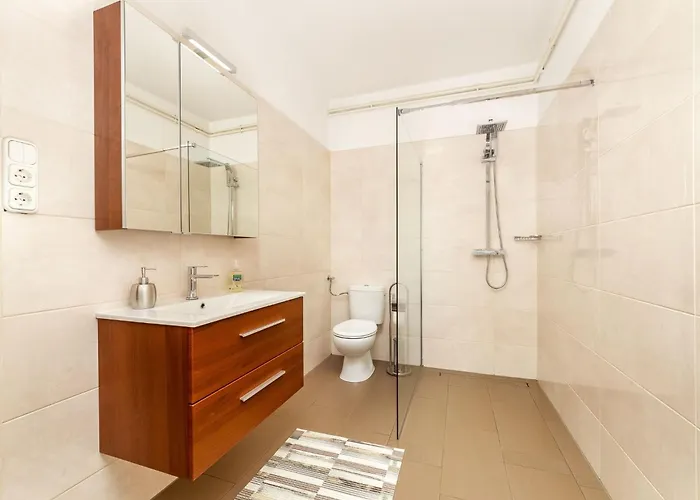 Auf Grossem Gartengrundstueck By Interhome Lejlighed Cserszegtomaj