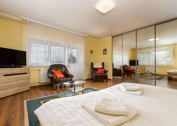 Auf Grossem Gartengrundstueck By Interhome Lejlighed Cserszegtomaj