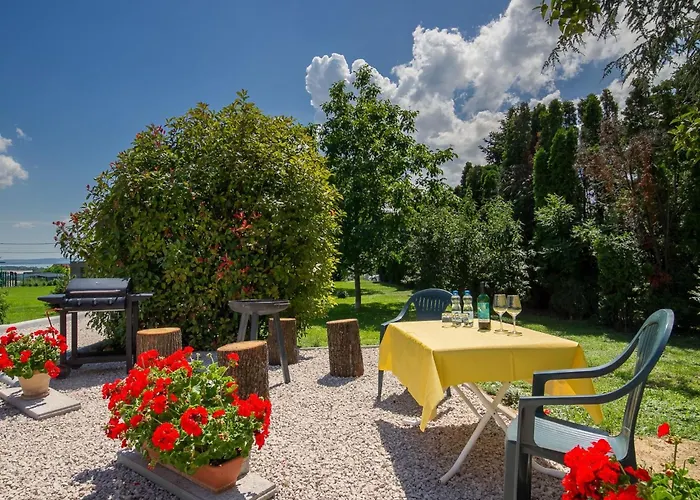 Auf Grossem Gartengrundstueck By Interhome Lejlighed Cserszegtomaj