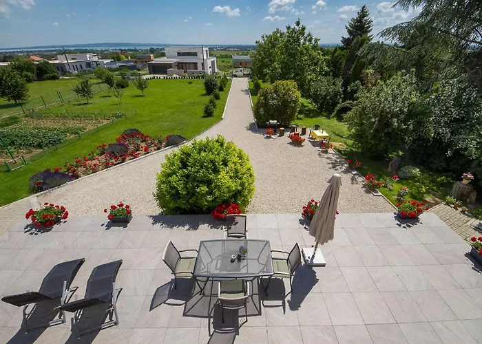 Lejlighed Auf Grossem Gartengrundstueck By Interhome Cserszegtomaj